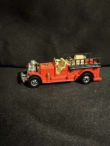 Hot Wheels Blackwalls Old Number 5 Fire Truck 1:64 Diecast EX Condition - Picture 1 of 8