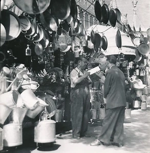 VALENCE ca. 1950 - Händler von Pfannen, Töpfen, Gießkannen Spanien - DIV 6699 - Bild 1 von 2