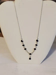 STERLING SILVER NECKLACE WITH 8 DARK BLUE STONES 16" AMAZINGLY BEAUTIFUL - Picture 1 of 8