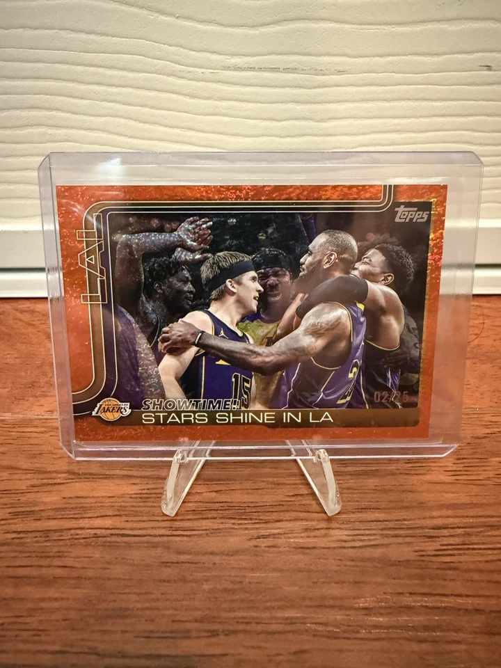2025-26 Topps Showtime Stars Shine in LA Orange Holo Foil 15/25 Lakers SP LeBron - Image 1 of 2