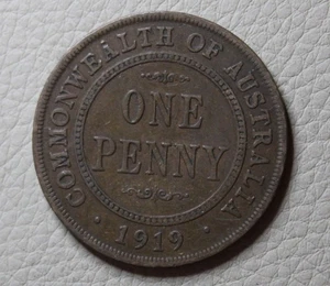* 1919 PENNY 2 PEARLS HEAVY WEAR AUSTRALIA BRONZE COIN #NSV25 - Picture 1 of 6