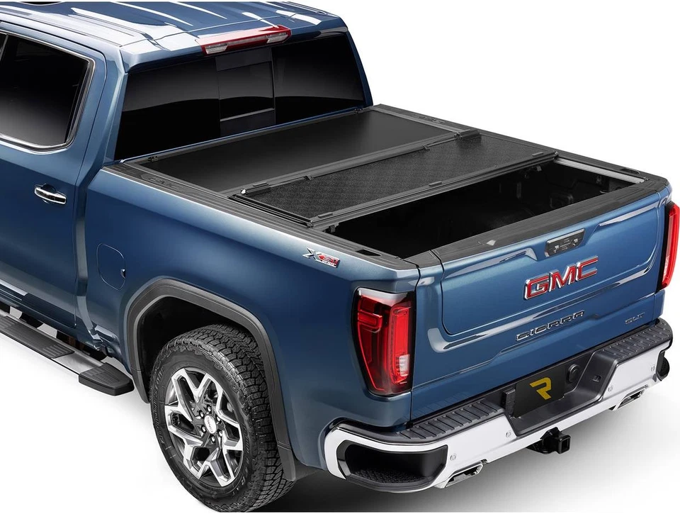 UnderCover Select Tonneau Cover Fits 2016-2023 Toyota Tacoma 6'2" Bed Foto 1 de 4
