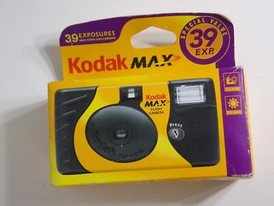 Kodak Max Flash Camera 39 Exposures One Time Use Expired Nov 2003 - Image 1 of 4