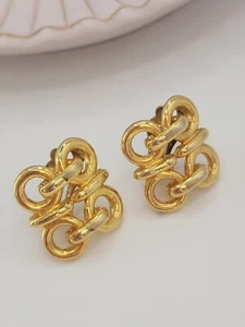 Vintage Elegant Gold Interlinking Circles Clip On EARRINGS 25 mm - Picture 1 of 3