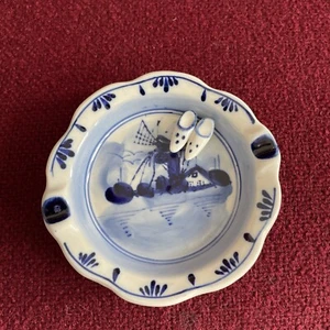 Piatto vintage Delft blu 4" dipinto a mano con zoccoli UNICO made in Korea  - Foto 1 di 10