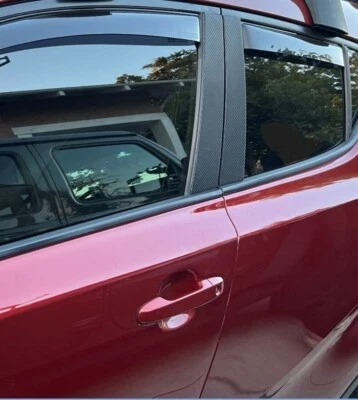 Poste de pilar de fibra de carbono para Infiniti QX56 / QX80 2011-2023 (6 piezas) Foto 1 de 3