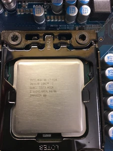 Intel Core i7-920 2.66 GHz Quad Core SLBEJ Processor - Picture 1 of 2