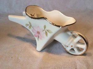 Lovely Collectable Wheelbarrow Shaped Posy Pot By Casuarina Heron Bone China - Picture 1 of 8