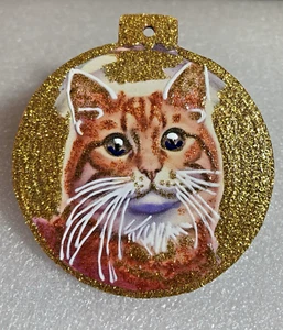 Cat Christmas Bauble Gold Hand Glittered Wood Christmas Ornament #14 - Picture 1 of 3