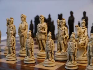 Römischbraun-Elfenbein Schachset von Berkeley Schach - inklusive Holzbrett - beeindruckend. - Bild 1 von 12