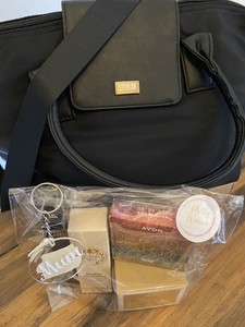 avon brochure bolsas