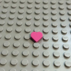 Lego Fliese, rund 1x1 Herz - dunkelrosa - Teil 39739 - Stck 25 - Bild 1 von 1