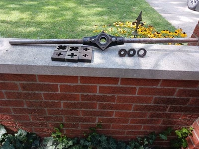 Vintage Reed Mfg No. 1  Pipe Threader Set With Dies And Pipe Guides - Image 1 of 4