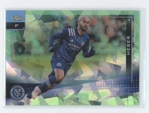 Topps 2021 edición cromo zafiro MLS #51 refractor verde Héber #/75 - Imagen 1 de 2