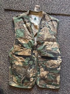 Northwest Woodland Camo Hunting Vest Men's Medium - Picture 1 of 2