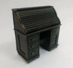 Vintage Die-Cast Metal Minature Furnature Replica Rolltop Desk Pencil Sharpener - Imagen 1 de 9
