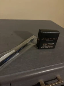 Anastasia ~ Brow Freeze Brow Styling Wax ~ 0,28 oz ~ Neu im Karton plus Applikator - Bild 1 von 1