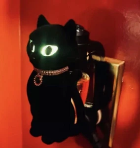 Halloween Black Cat Wallflower Plug In Night Light Bath and Body Works 2024 NEW - Picture 1 of 6