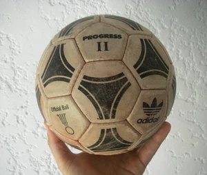 1980 vintage ADIDAS ballon en cuir de handball progress 2 9/ NO tango football - Foto 1 di 16