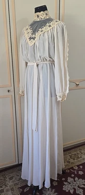 VTG  Miss Elliette Ivory Gown~Victorian, Boho, 70s, Bridal, Lng Sleeve, Sheer, M - Image 1 of 4