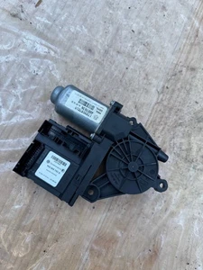 Fensterhebermotor vorne links VW Touran TeileNr.: 1T0959701A / 1K0959793D - Bild 1 von 1