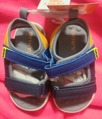 Sandálias masculinas Carters tamanho 6-9 meses 3,5 novas (L) - Imagem 1 de 3