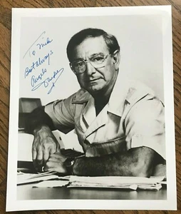 ANGELO DUNDEE Signed Photo 8x10 Photo MUHAMMAD ALI Trainer - Picture 1 of 2