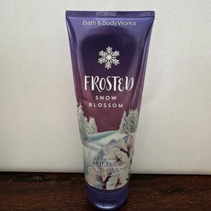 Bath & Body Works FROSTED SNOW BLOSSOM Körpercreme 8 Unzen/NEU/kostenloser Versand - Bild 1 von 2
