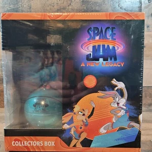 Collector’s Box Space Jam A New Legacy Lebron James Bugs Bunny Hat Mini Ball Pin - Picture 1 of 3