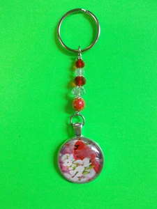 RED ROBIN GLASS DOME CABOCHON CHARM ON A CRYSTAL BEAD KEYRING # 35 - Picture 1 of 10