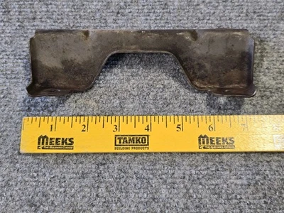 81 91 CHEVY K5 BLAZER GMC JIMMY SUBURBAN CENTER CONSOLE MOUNTING BRACKET  - Image 1 of 4