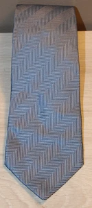 BOSS HUGO BOSS HELLBLAUE HERRENKRAWATTE AUS 100 % SEIDE MADE IN ITALY - Bild 1 von 2