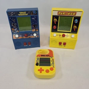 Mini Juegos Arcade Clásicos Taito Space Invaders & Pac-Man + Juego Atari Breakout - Imagen 1 de 5