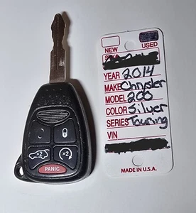 2014 OEM Chrysler 200 Key Fob Original - Picture 1 of 4