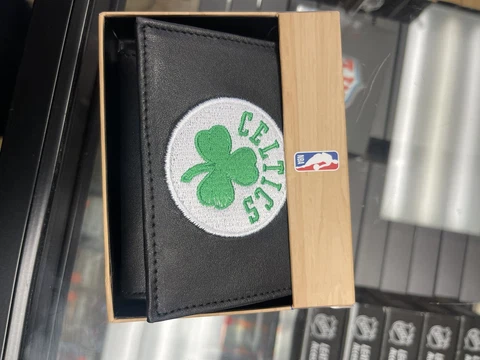 Boston Celtics Embroidered Shamrock Trifold Wallet Cover