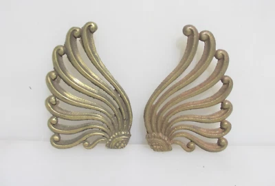 Vintage Brass Ormolu Furniture Hardware Mounts French Antique STYLE Fan Feather - Image 1 of 4