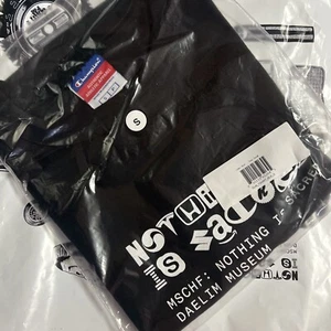 MSCHF - Bild 1 von 6