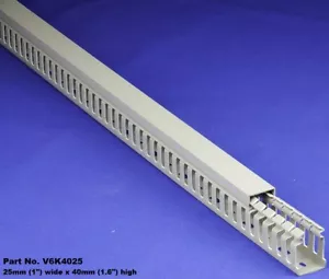 24 Sets - 1 Zoll x 1,5 Zoll x 2 m graue Verdrahtungskanäle und Abdeckungen mit hoher Dichte - UL/CE/CSA - Bild 1 von 5