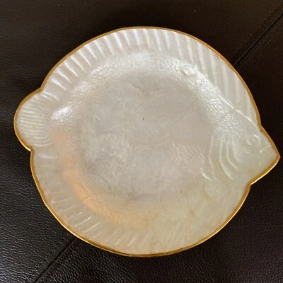 "Plato de caramelo Capiz Shell en forma de pez tono dorado borde plato de baratija 6""-7""" Foto 1 de 4
