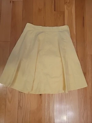 Faldas para mujer St. John's Bay elásticas talla 10 amarillas bordadas de catyón. Foto 1 de 3