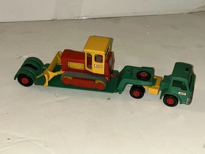 De colección Lesney Matchbox 1966 KING SIZE K17A TRACTOR LAING Lowboy Estuche Bulldozer Foto 1 de 4