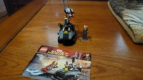 LEGO Marvel: Iron Man Vs. the Mandarin: Ultimate Showdown (76008) w/ book no box