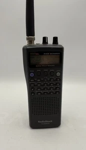 Escáner de carreras Radio Shack Pro-74 100 canales VHF/UHF/aire 800MHZ 20-513A excelente - Imagen 1 de 5