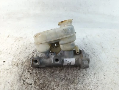 Главный цилиндр тормоза 2000-2005 Pontiac Grand Am TAOXR - Изображение 1 из 4