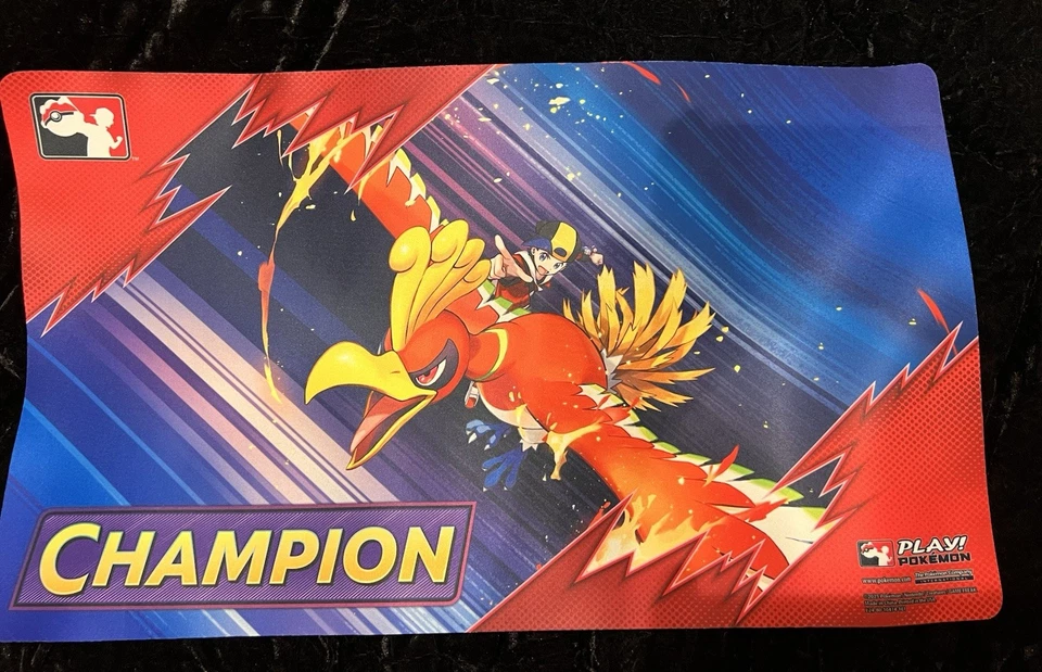 Playmat Tapis Pokémon Ho-oh De Luth Ethan Champion Rivalités Destinées Ev10 - Photo 1/1
