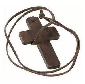 Halskette Kreuz Kruzifix Rosenkranz Kette Kreuzkette aus Holz mit Lederband NEU - Bild 1 von 2