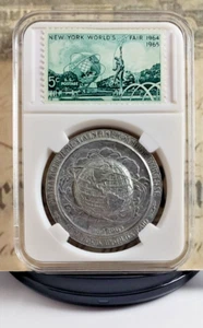 1964-65 New York World's Fair - High Relief Pewter Medal with Vintage Stamps W5 - Bild 1 von 8