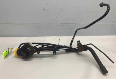 Fuel Filler Neck FORD FOCUS 12 13 14 15 16 17 18 Foto 1 de 4