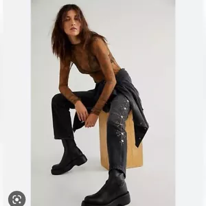FREE PEOPLE 'Cooper' Studded Low-Rise Boyfriend Jeans - Size 24 - RRP £175 - NEW - Picture 1 of 12