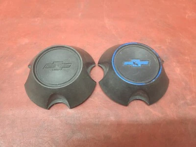 PAR TAPACUBOS CENTRALES CHEVROLET GEO SPECTRUM 1985 1986 1987 1988 1989 Foto 1 de 4